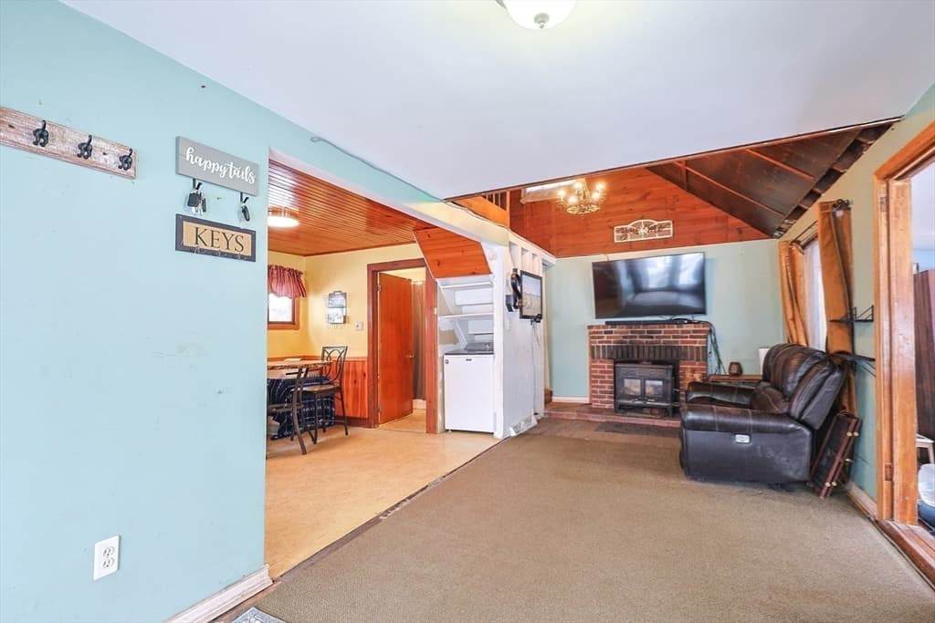 Single Family Residence at 20 Litchfield Ave, Norfolk MA 02056, Norfolk, photo 12 of 33