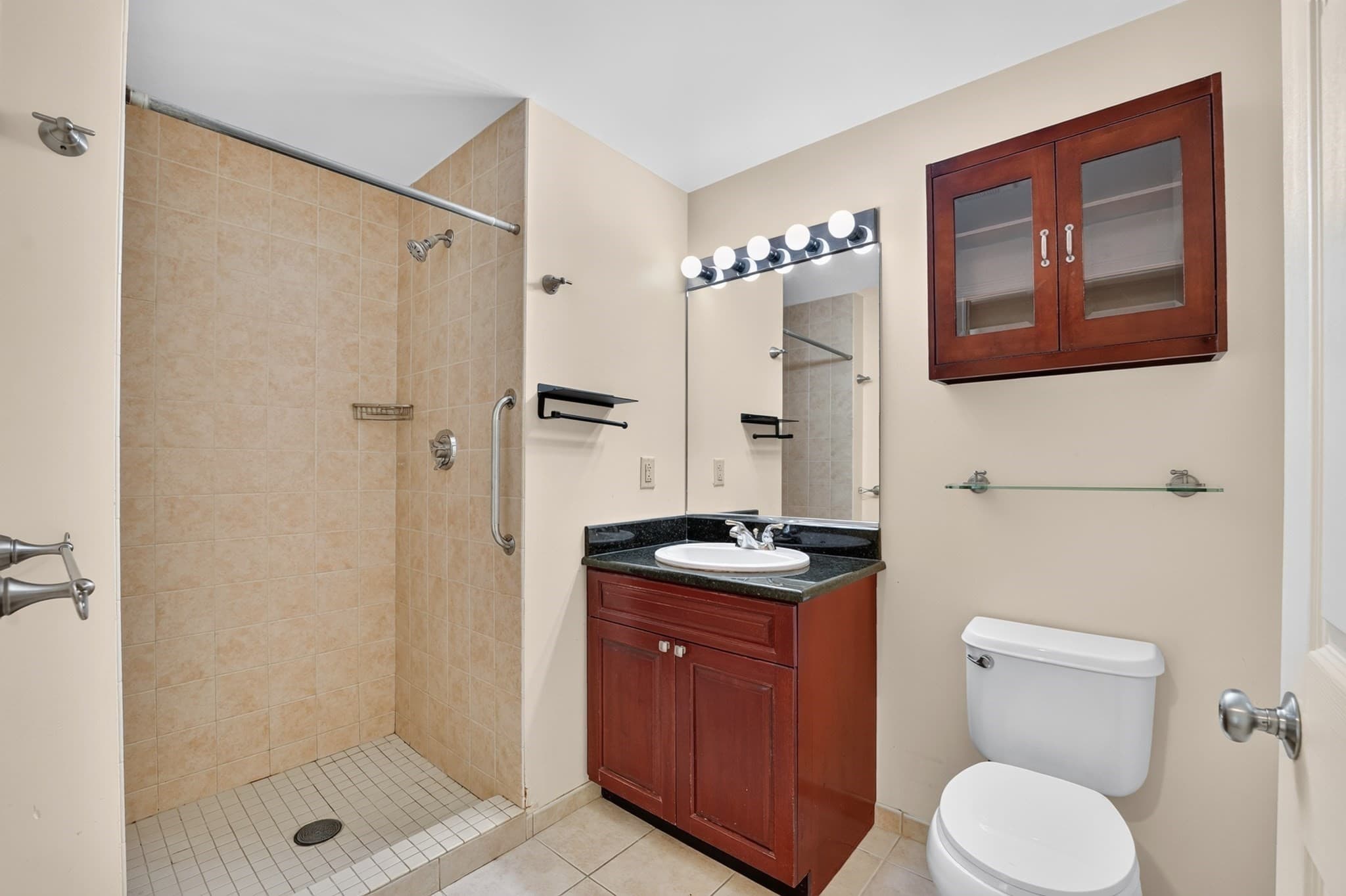 Condominium at 1 Nassau # 1607, Boston MA 02111, photo 10 of 24