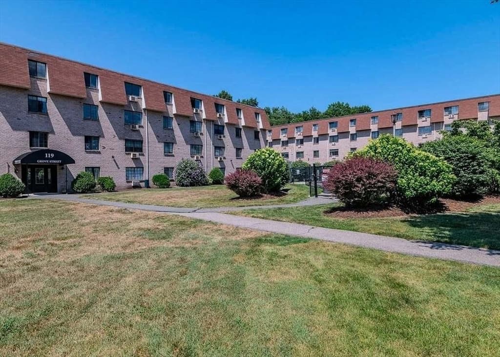 119 Grove St # 245, Rockland MA 02370 photo 4