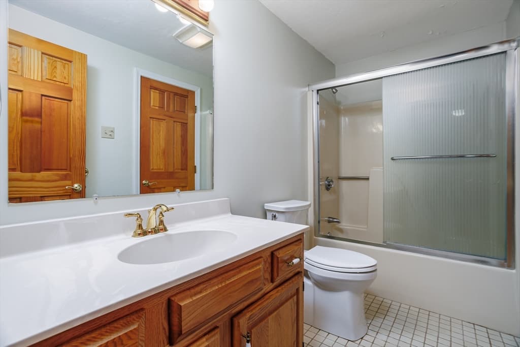 212 Ridgefield Cir # 212B, Clinton MA 01510 photo 33