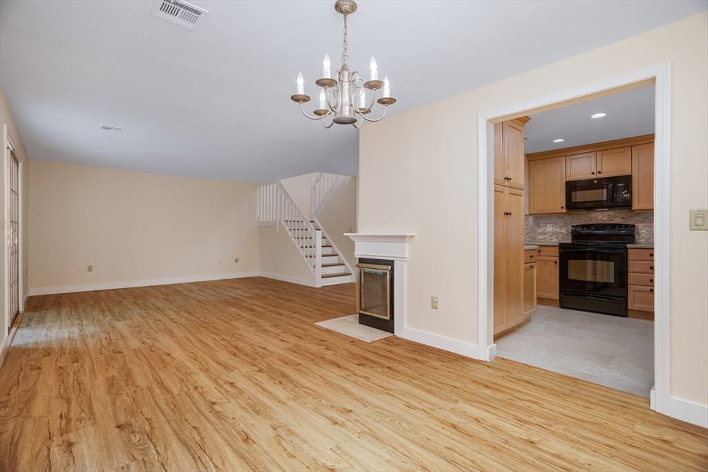 212 Ridgefield Cir # 212B, Clinton MA 01510 photo 8