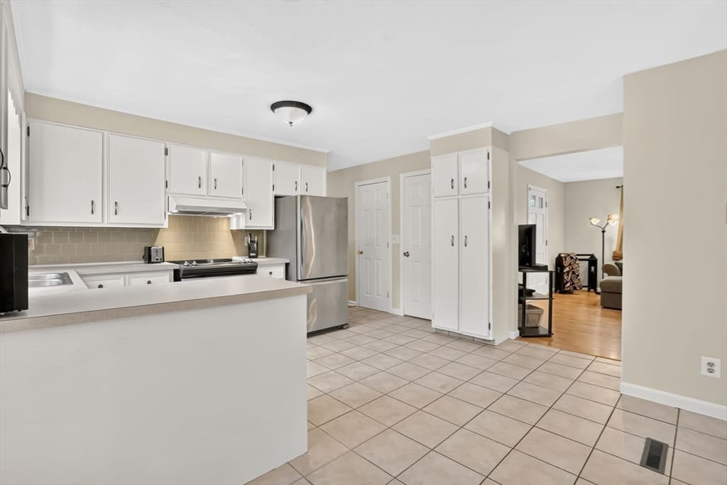 Single Family Residence at 11 Juniper Hill Rd, Ware MA 01082, Ware, photo 17 of 40