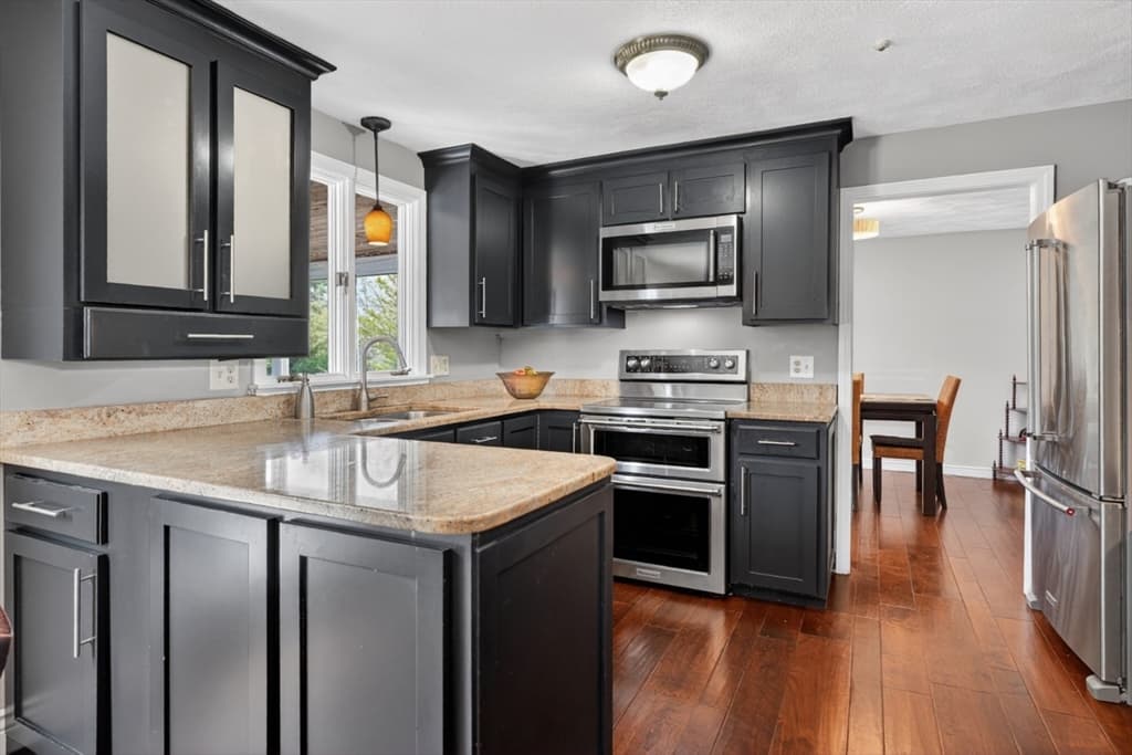 15 Bullard St, Holliston MA 01746 photo 3