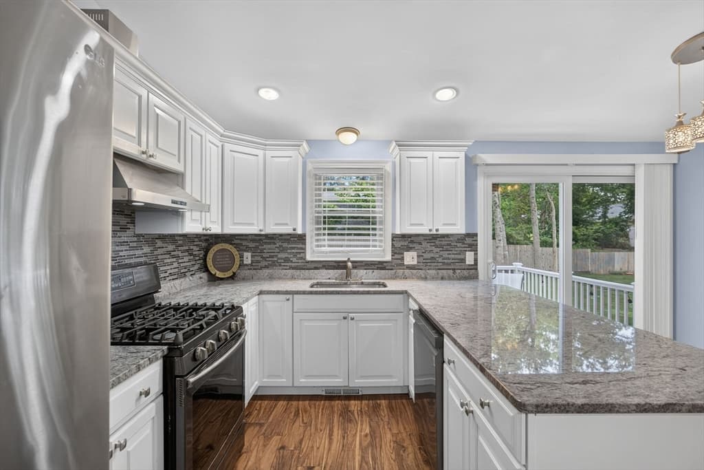 545 Lincoln Rd Ext, Barnstable MA 02601 photo 31