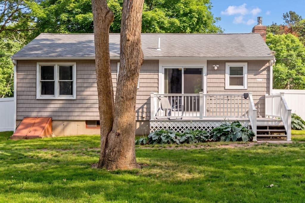 545 Lincoln Rd Ext, Barnstable MA 02601 photo 4