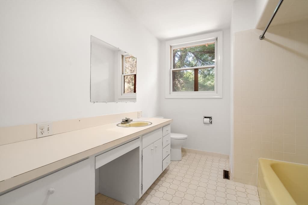 136 Dudley Rd, Newton MA 02459 photo 16