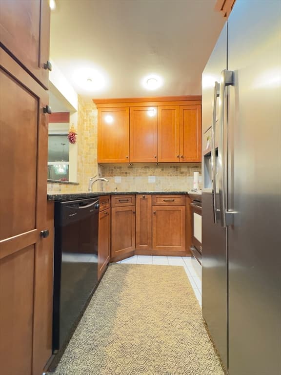 Condominium at 1 Boatswains Way # 10, Chelsea MA 02150, Chelsea, photo 6 of 28