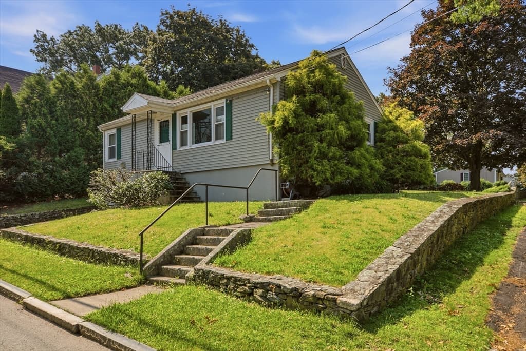 Single Family Residence at 1443 Bedford St, Fall River MA 02723, photo 3 of 34