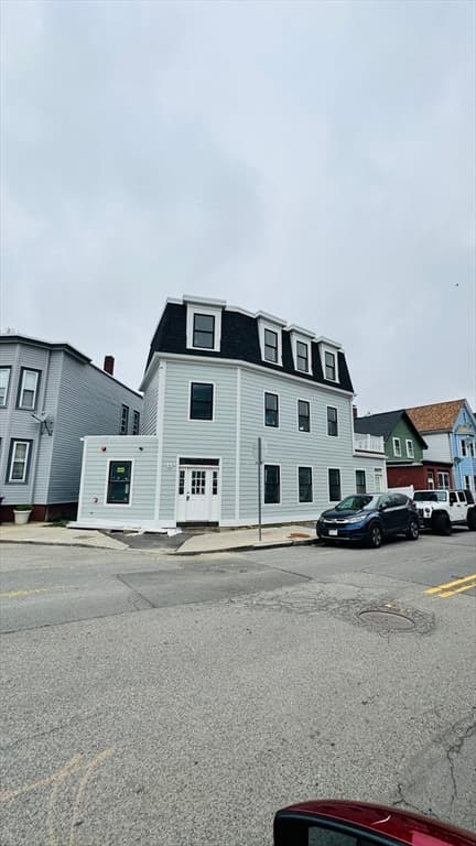 Condominium at 804 Saratoga # 2, Boston MA 02128, photo 3 of 3