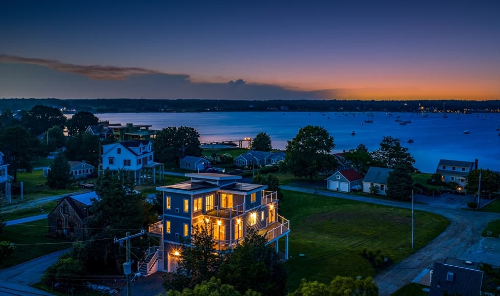 1 Starboard Way, Mattapoisett MA 02739