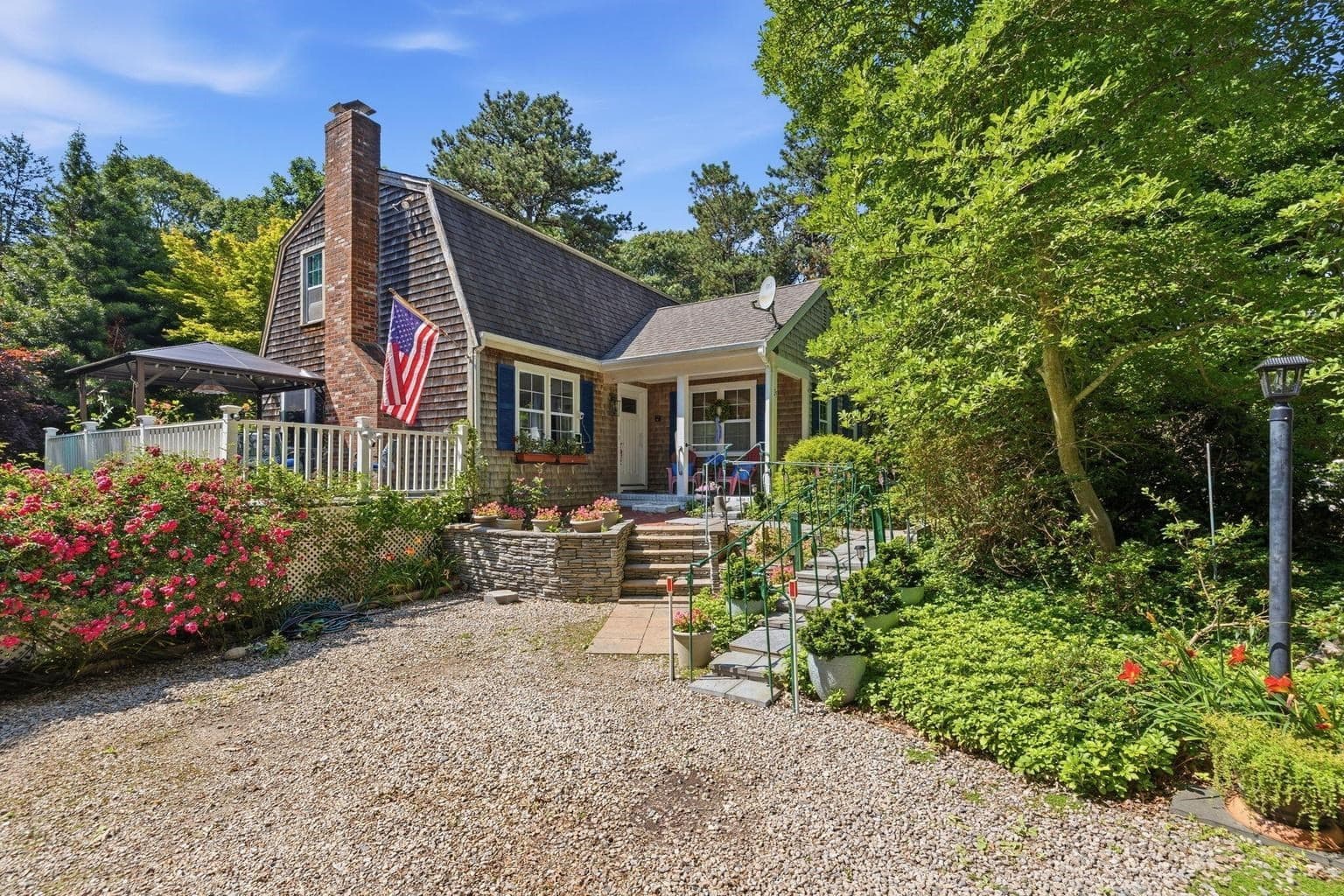 25 Muskegat Rd, Falmouth MA 02536