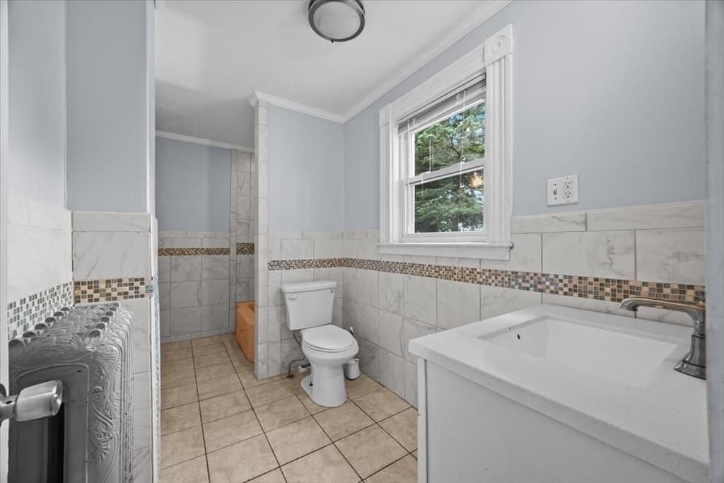 Single Family Residence at 229 W Chestnut St, Brockton MA 02301, photo 24 of 37