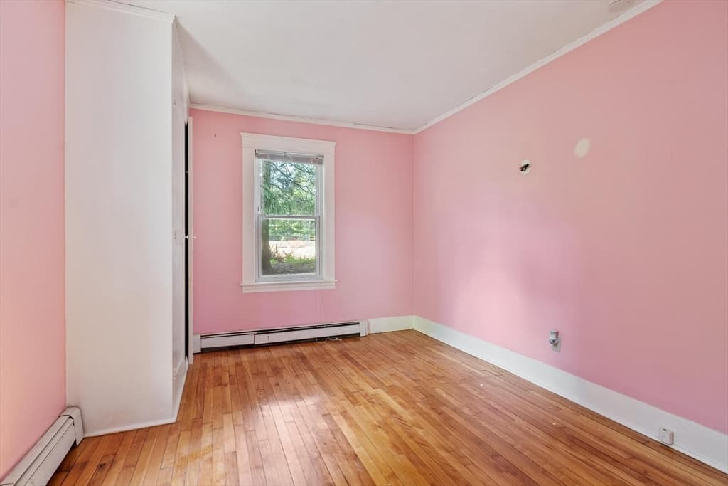 Single Family Residence at 10 Birch Ave, Holden MA 01520, Holden, photo 17 of 42