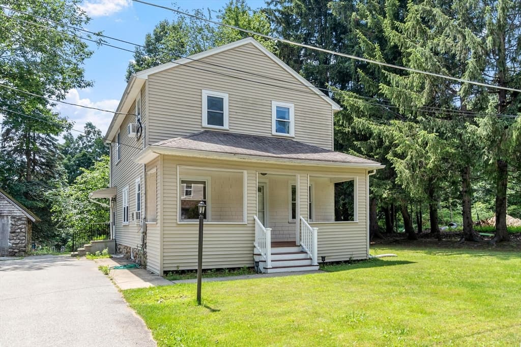10 Birch Ave, Holden MA 01520