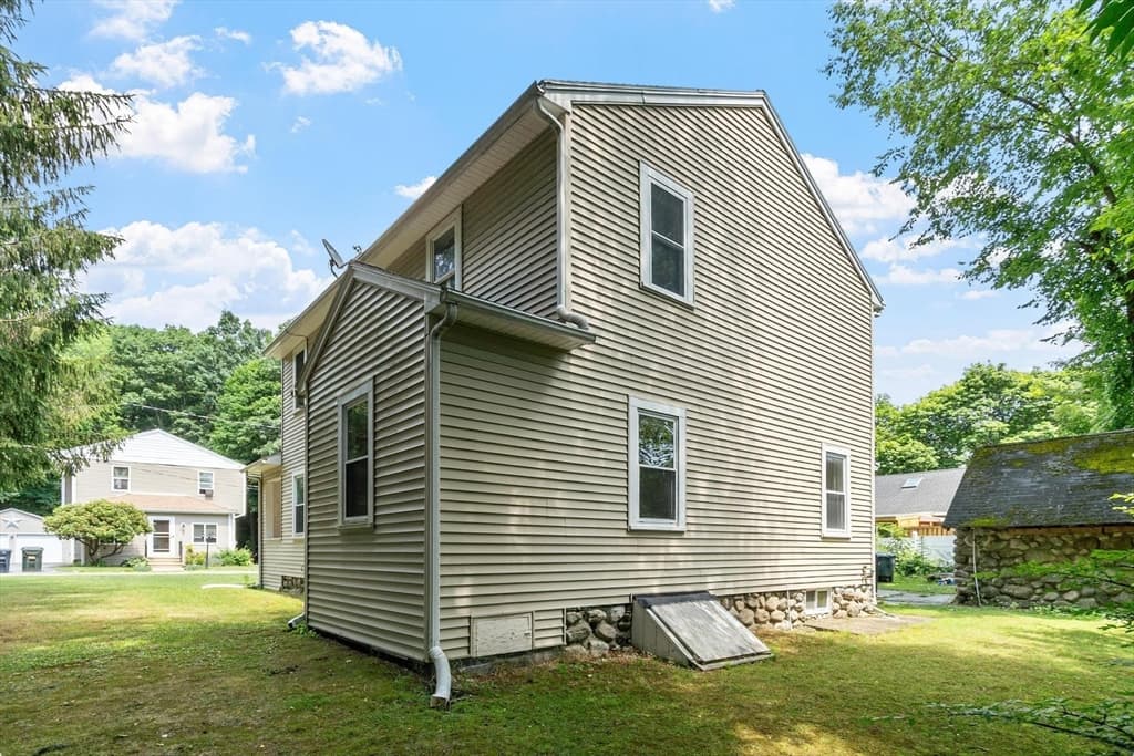 Single Family Residence at 10 Birch Ave, Holden MA 01520, Holden, photo 41 of 42