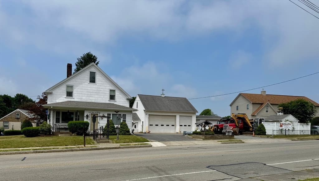 318 Alden Rd, Fairhaven MA 02719 photo 7