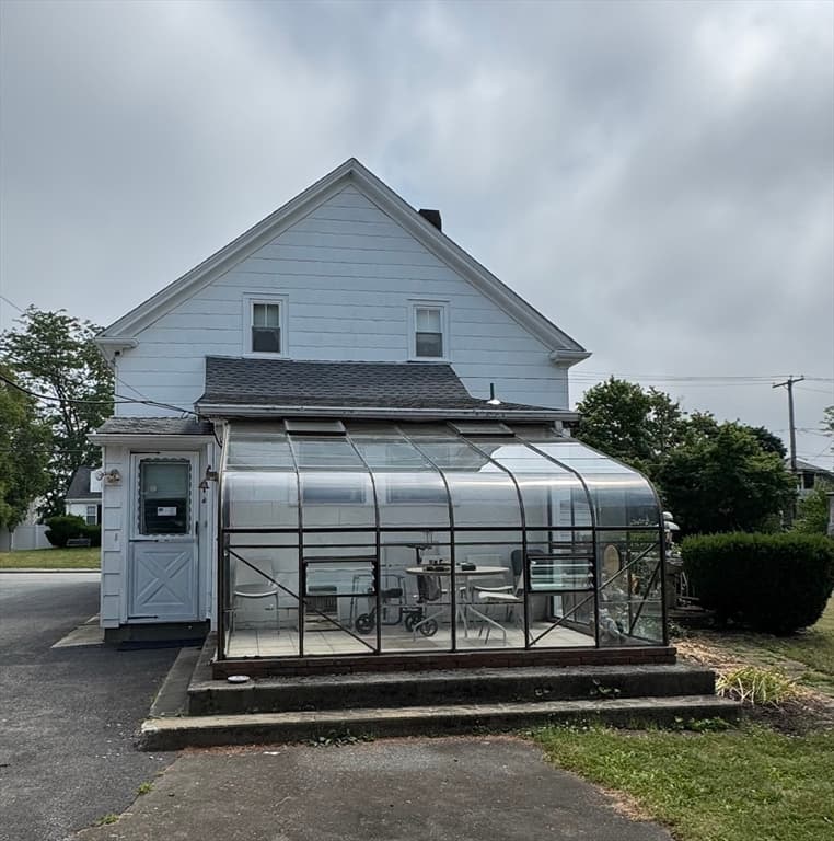 318 Alden Rd, Fairhaven MA 02719 photo 15