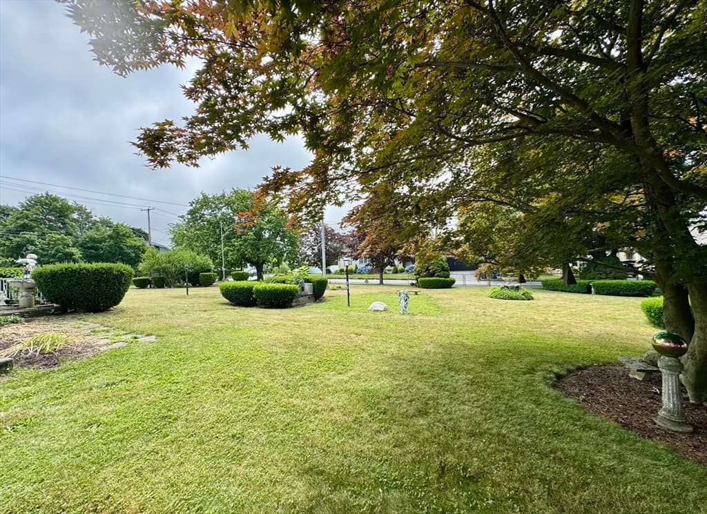 318 Alden Rd, Fairhaven MA 02719 photo 8