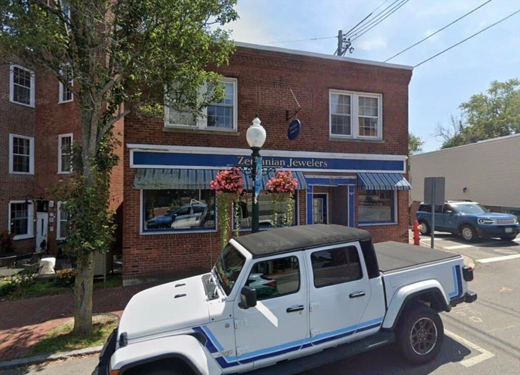 40 Main St, Amesbury MA 01913