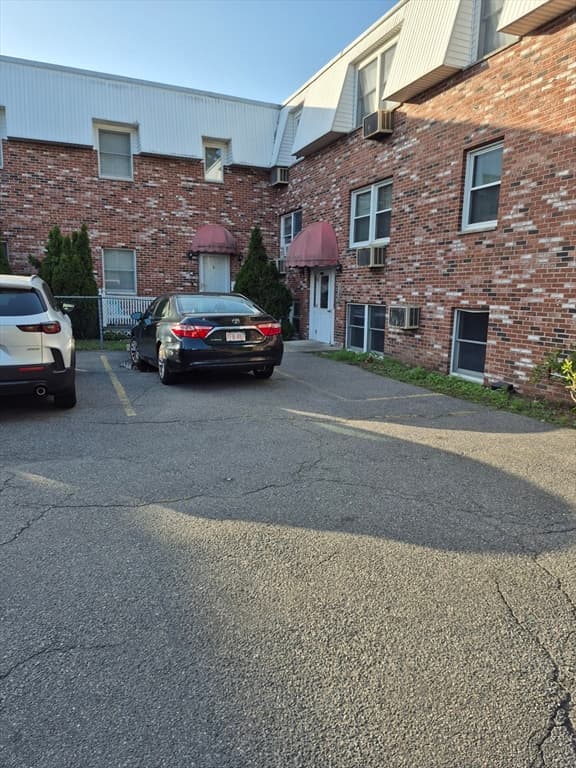 33A Jackson Street # 203, Lynn MA 01902 photo 2