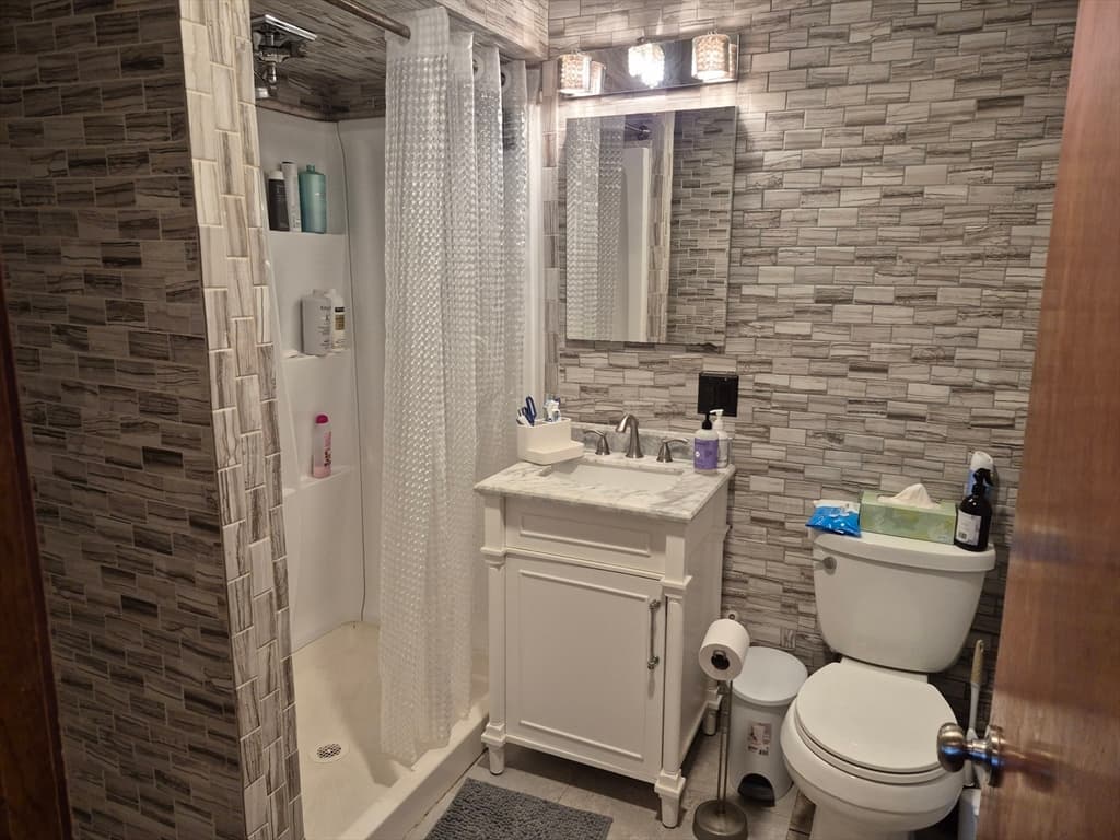 33A Jackson Street # 203, Lynn MA 01902 photo 12