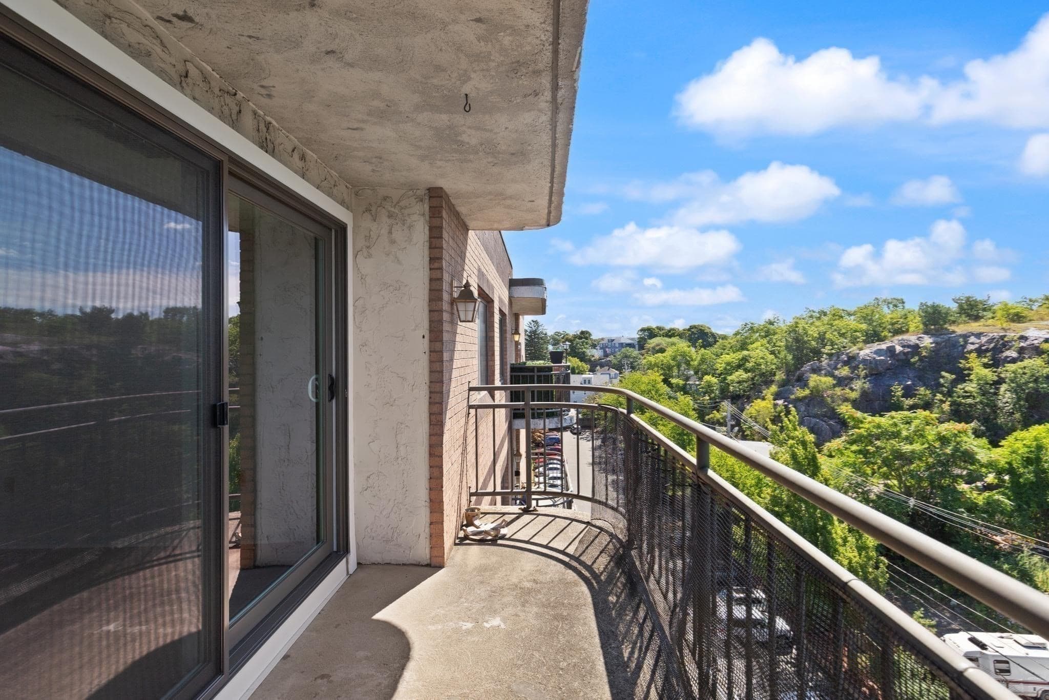 Condominium at 198 Locust # 706, Lynn MA 01904, Lynn, photo 19 of 25