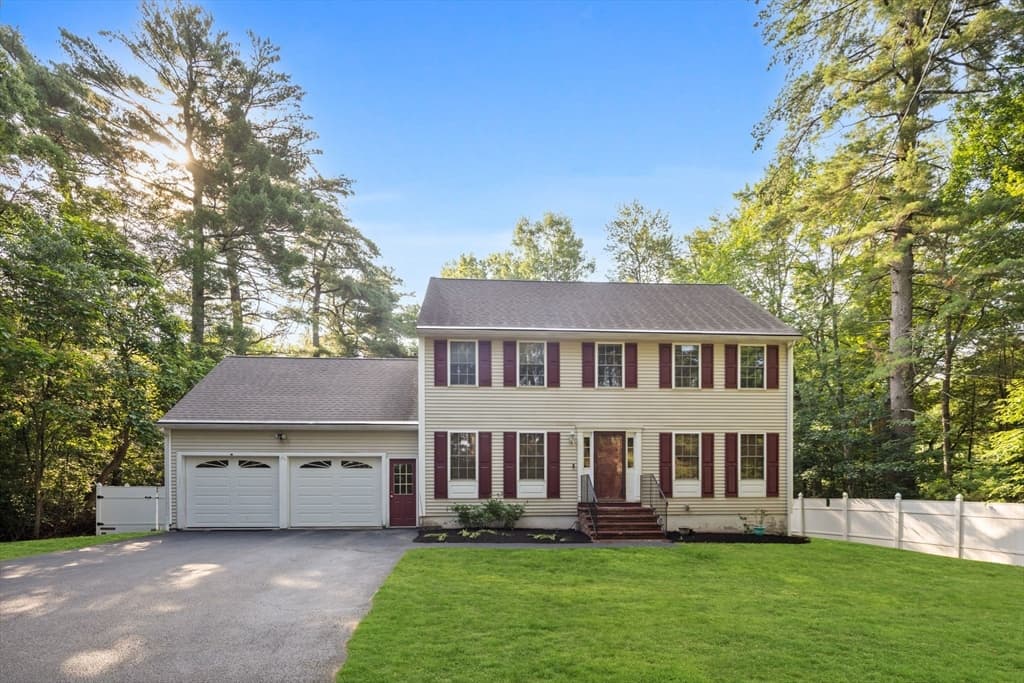 98 Park Ave, Wilmington MA 01887 photo 2