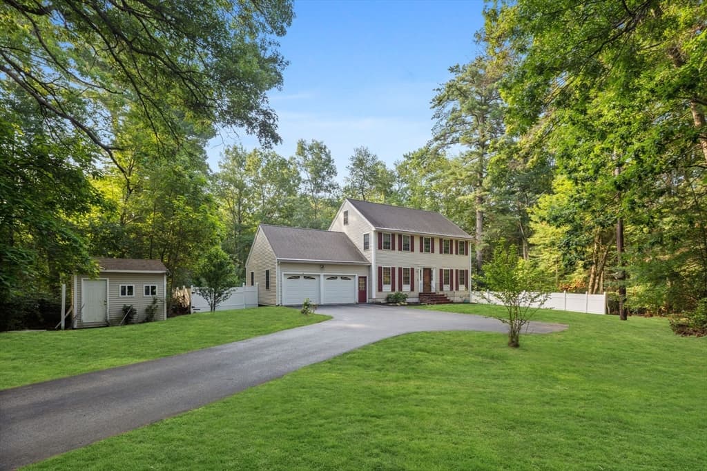 98 Park Ave, Wilmington MA 01887