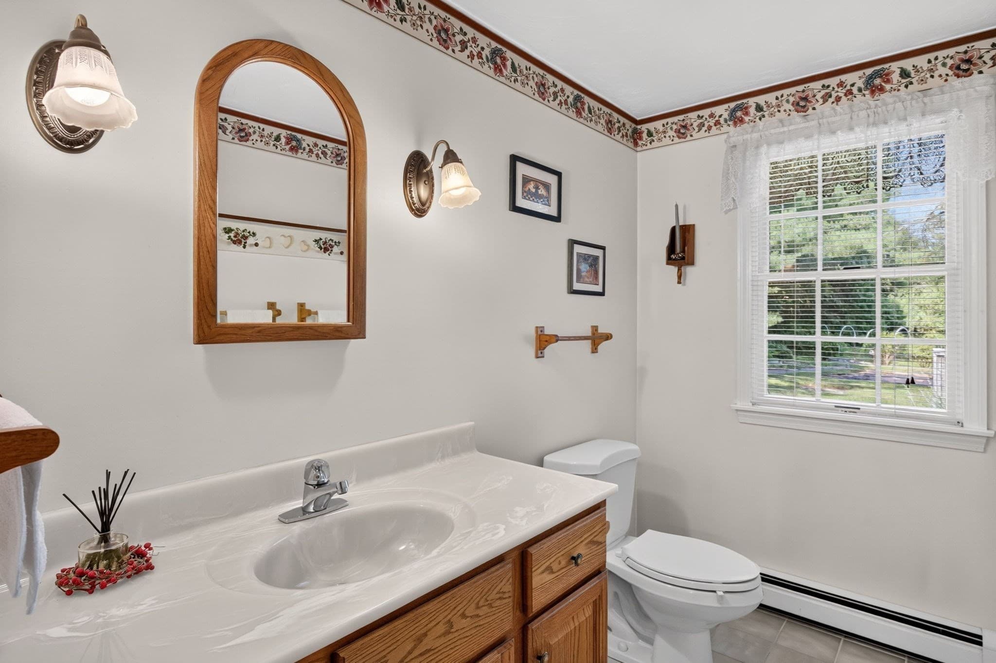 Single Family Residence at 442 Flint St, Barnstable MA 02648, photo 12 of 41