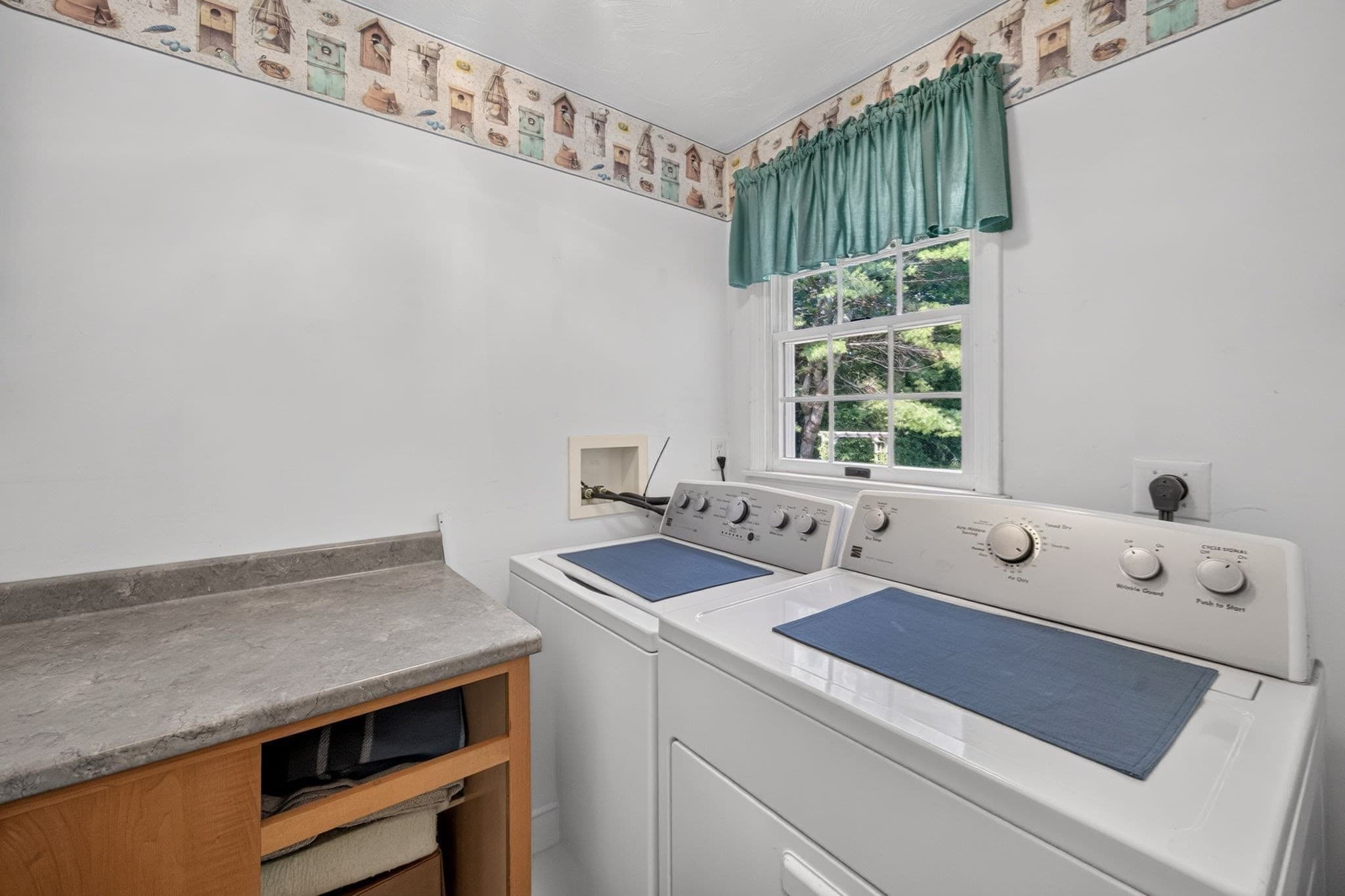 Single Family Residence at 442 Flint St, Barnstable MA 02648, photo 8 of 41