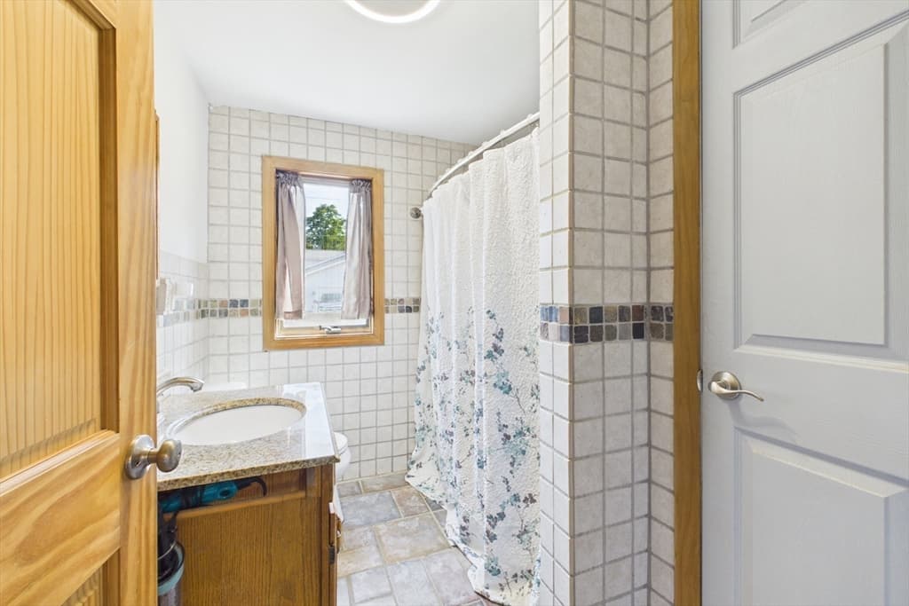 Single Family Residence at 12 Adams Dr, Brimfield MA 01010, Brimfield, photo 13 of 25