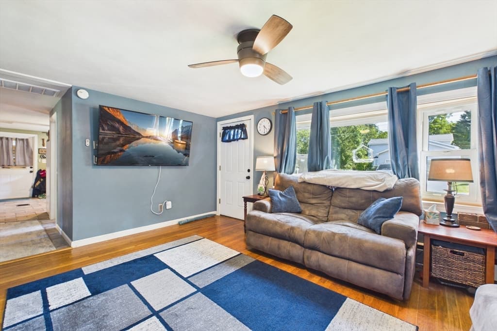 Single Family Residence at 12 Adams Dr, Brimfield MA 01010, Brimfield, photo 8 of 25