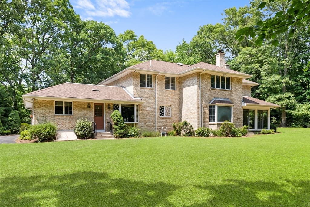 191 Fairway Drive, Seekonk MA 02771 photo 2