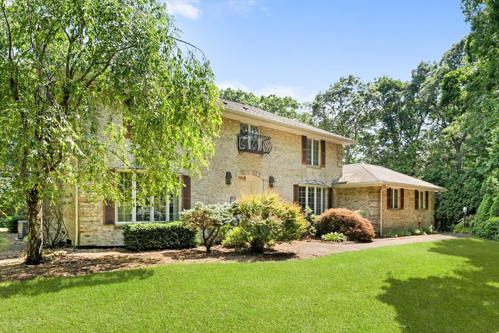 191 Fairway Drive, Seekonk MA 02771