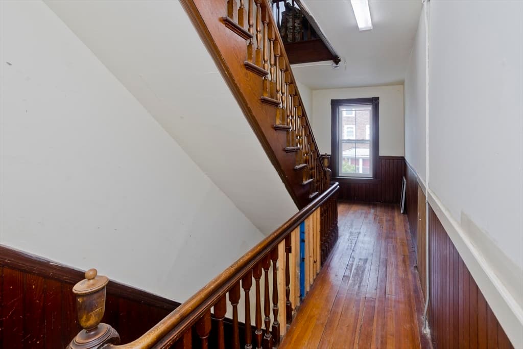 56 Pine St., Holyoke MA 01040 photo 5
