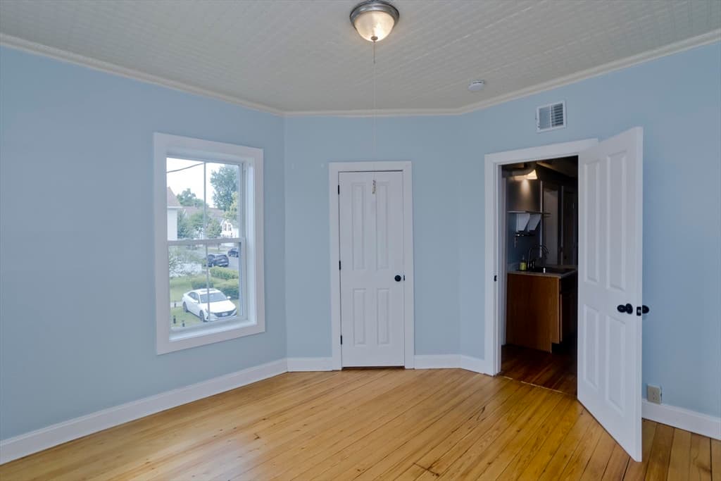 56 Pine St., Holyoke MA 01040 photo 24