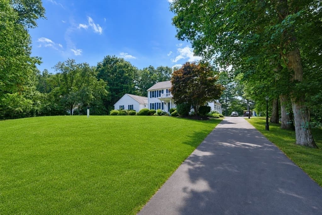 9 Northville Ave, East Bridgewater MA 02333 photo 6