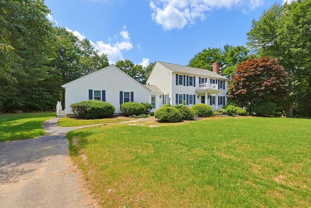 9 Northville Ave, East Bridgewater MA 02333 photo 4