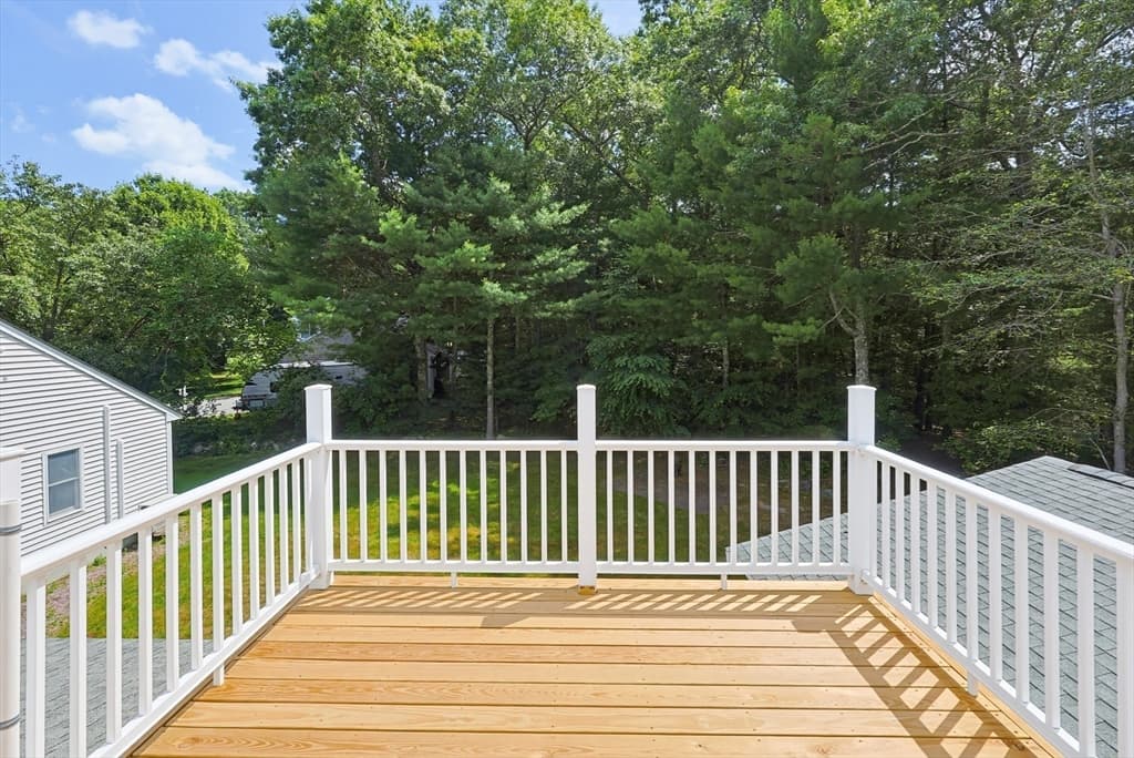 9 Northville Ave, East Bridgewater MA 02333 photo 8