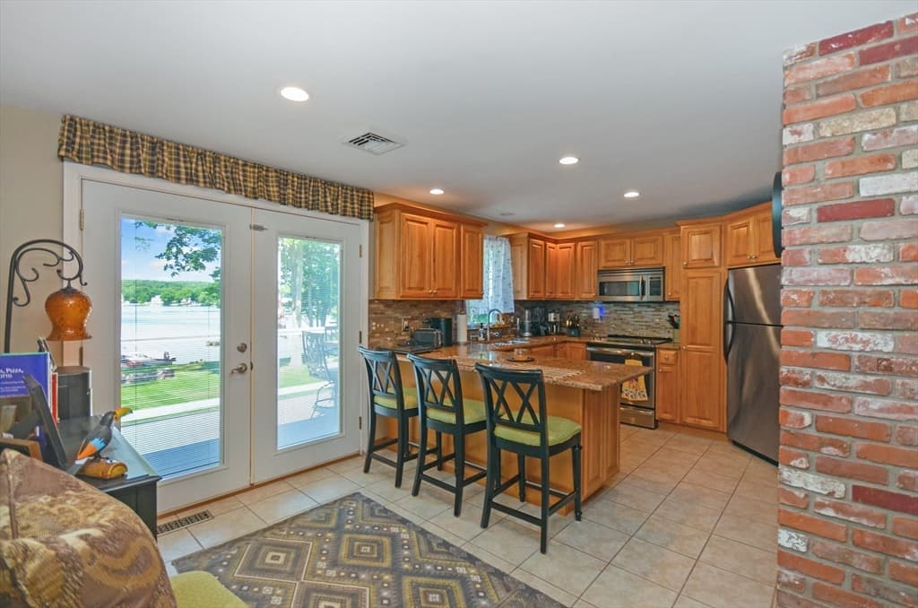 Single Family Residence at 34 Macarthur Dr, Millbury MA 01527, Millbury, photo 18 of 42