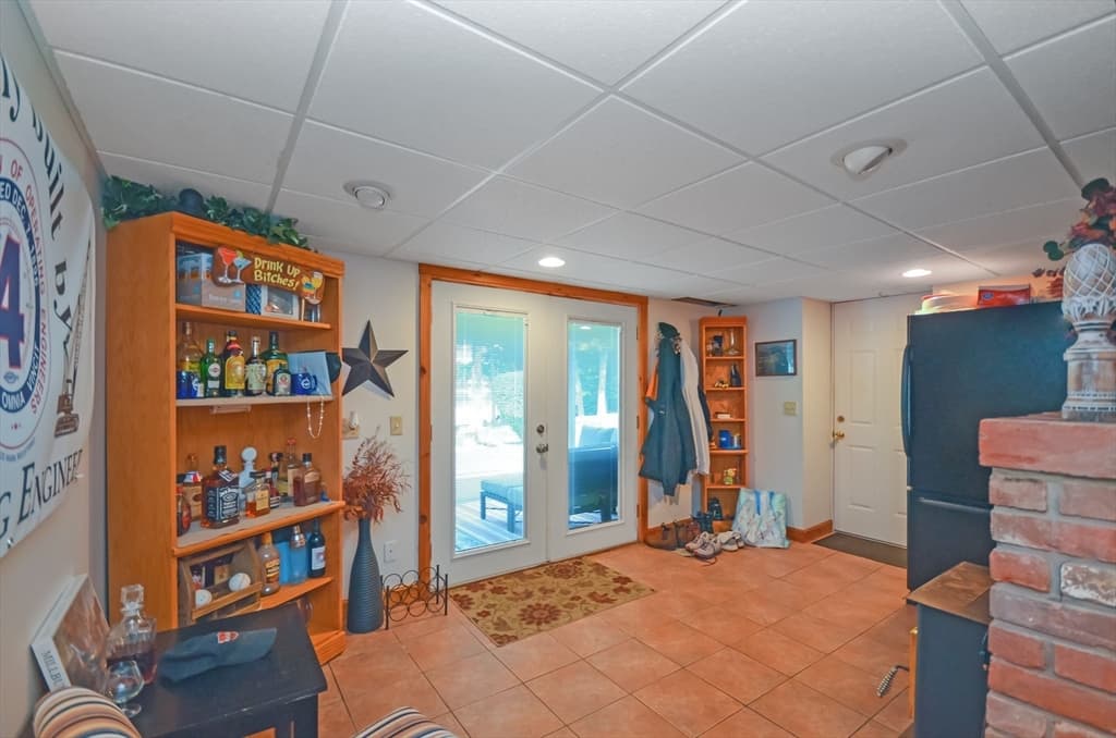 Single Family Residence at 34 Macarthur Dr, Millbury MA 01527, Millbury, photo 35 of 42
