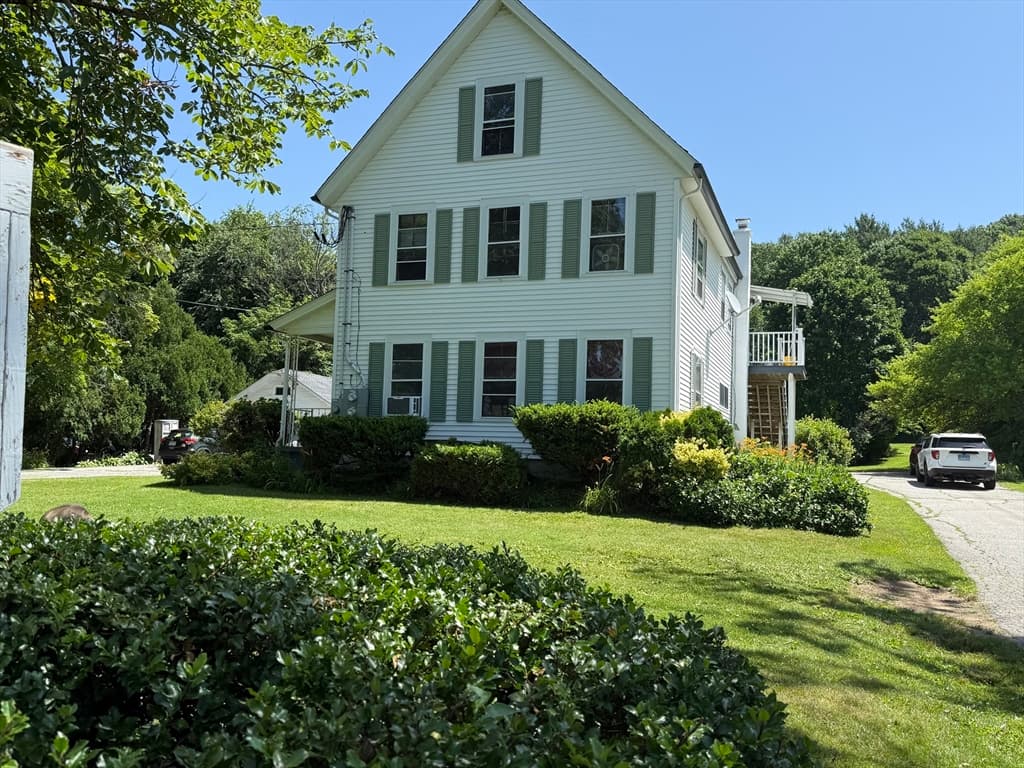 19 Greenville St, Spencer MA 01562