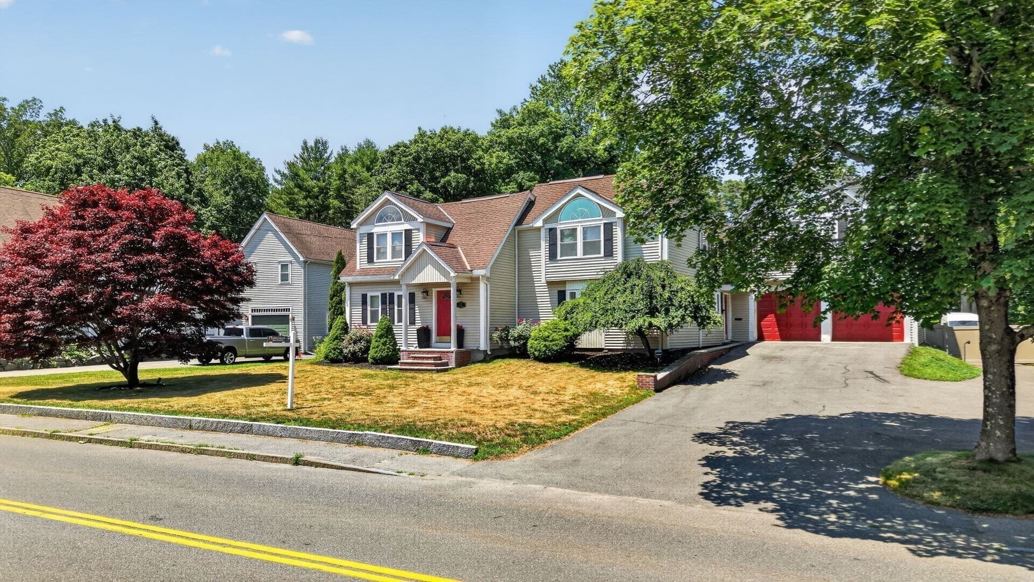 Single Family Residence at 115 Pond St, Avon MA 02322, photo 2 of 42