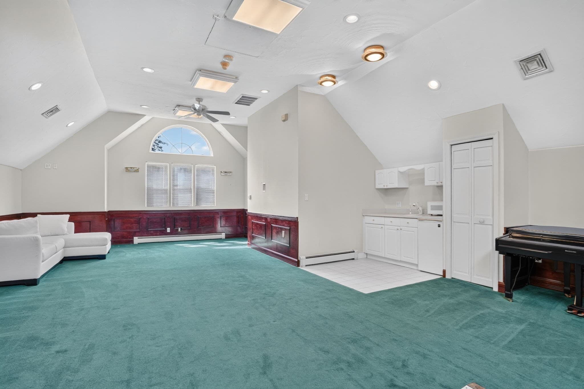 Single Family Residence at 115 Pond St, Avon MA 02322, photo 20 of 42
