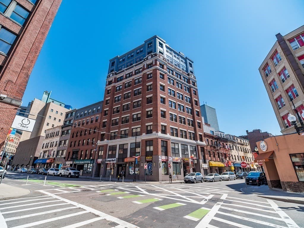 Condominium at 42 Beach St # 6B, Boston MA 02111, Boston, photo 17 of 18