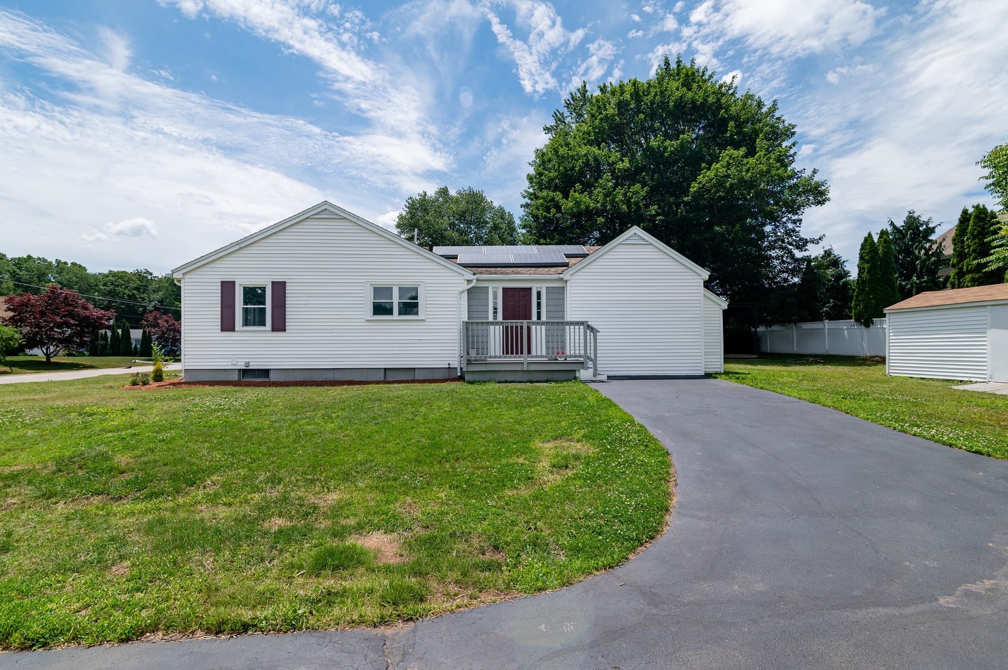 Single Family Residence at 43 Chestnut Avenue, Auburn MA 01501, photo 5 of 30