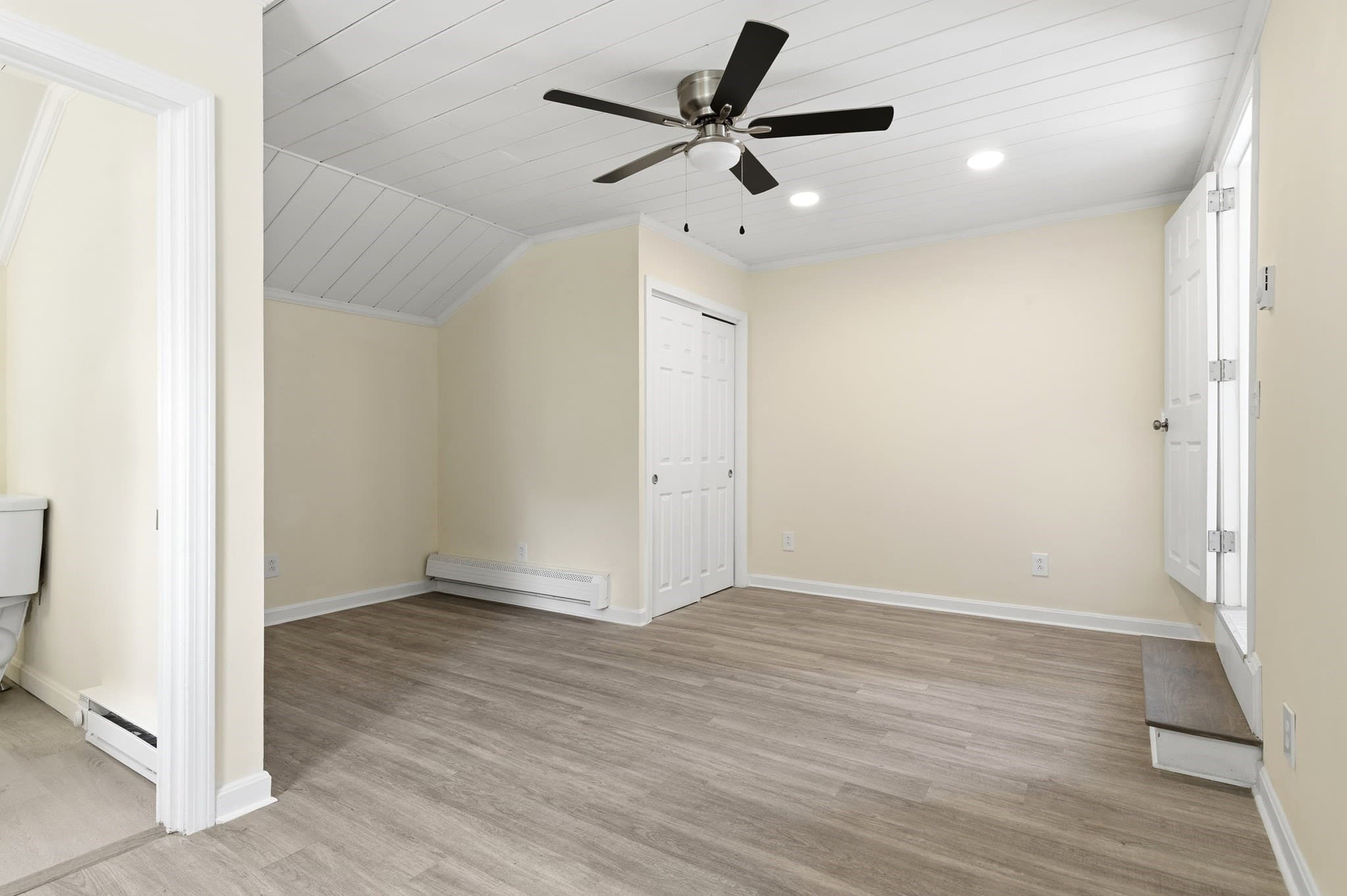 Single Family Residence at 43 Chestnut Avenue, Auburn MA 01501, photo 19 of 30
