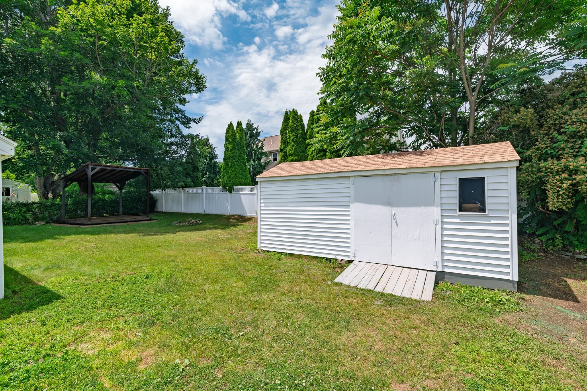 Single Family Residence at 43 Chestnut Avenue, Auburn MA 01501, photo 8 of 30