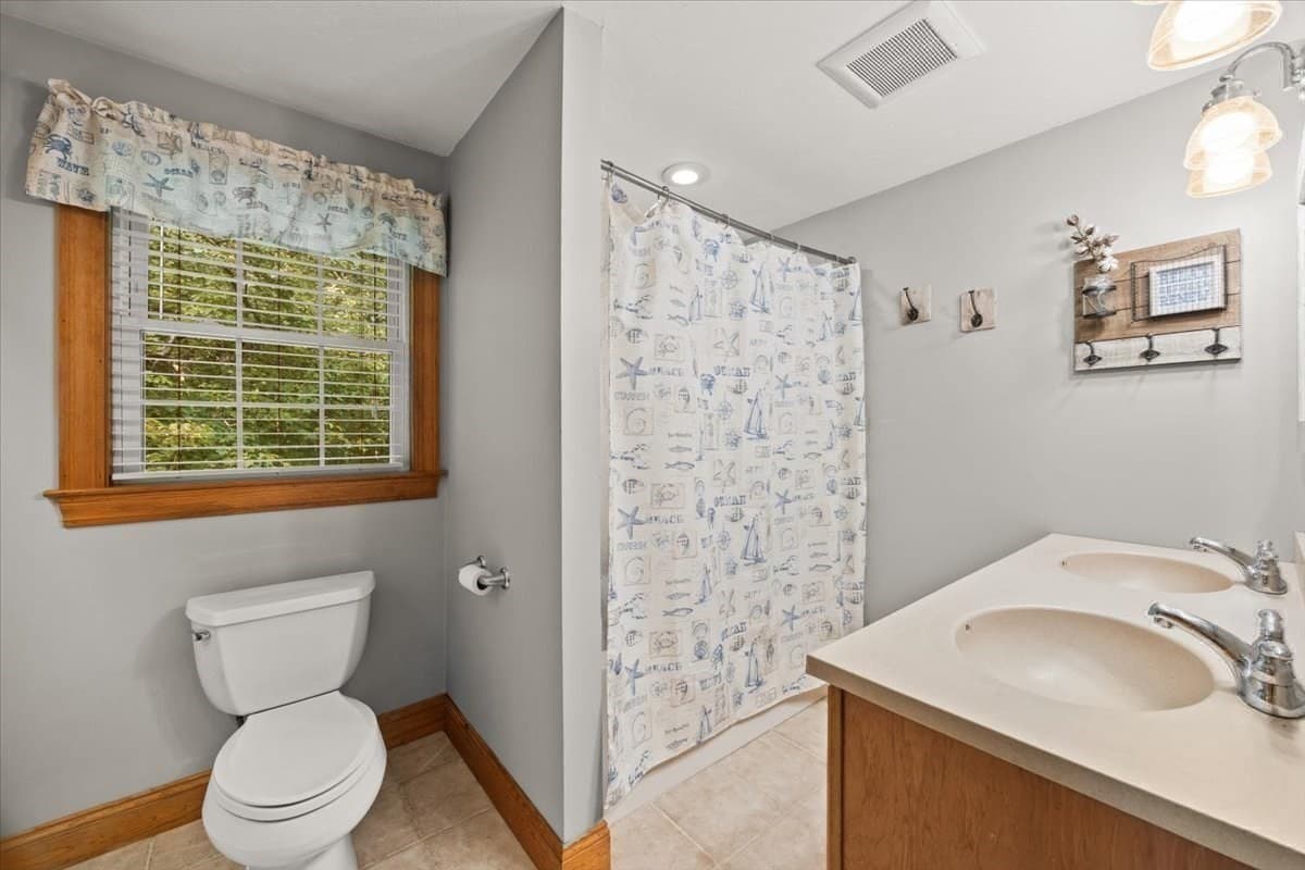 Single Family Residence at 20 Worcester Street, Taunton MA 02780, photo 21 of 42