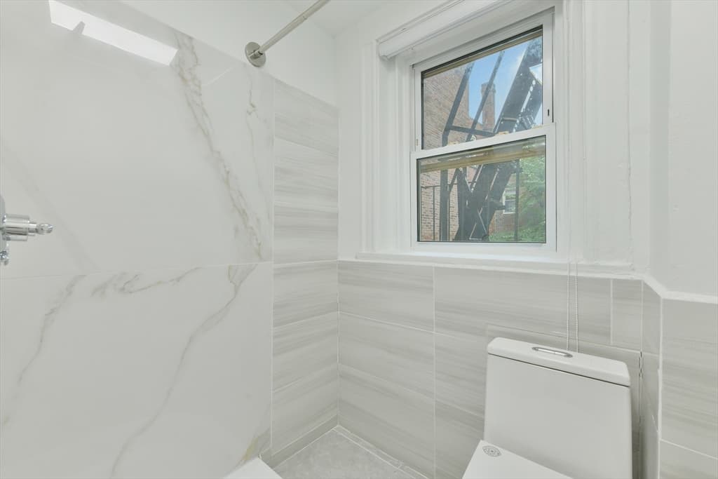 4 Family - 4 Units Up/Down at 144 Salem St, Boston MA 02113, Boston, photo 15 of 25
